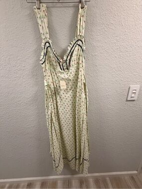 halter neck gold dress Gold Metallic Bodycon Midi Dress Halter Neck